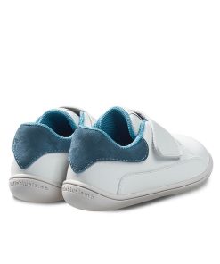 Little Blue Lamb,  Little Blue Lamb,  adidasi desculti pentru incepatori